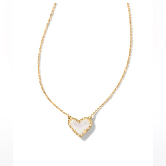 Kendra Scott Ari Heart necklace - Picture 2 of 5